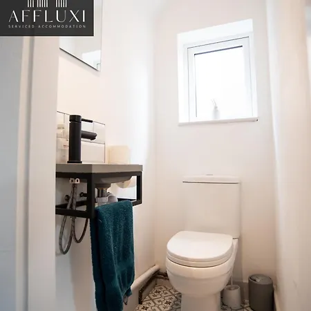 Spacious Nottingham Home With Garden Sleeps 9 Extérieur photo